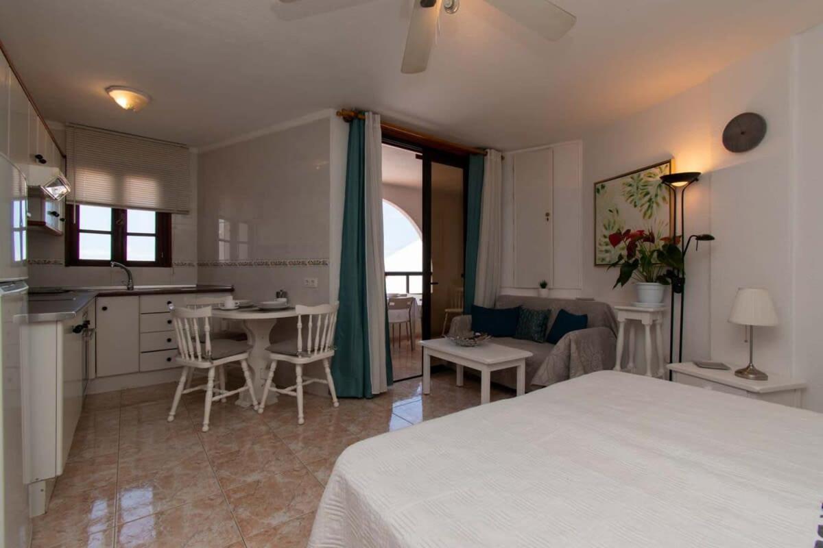 Parque Santiago II 269 - Studio With Sea And Pool Views Playa de las Américas Dış mekan fotoğraf